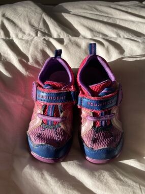 Tsukihoshi toddler sneakers size 6.5 US
